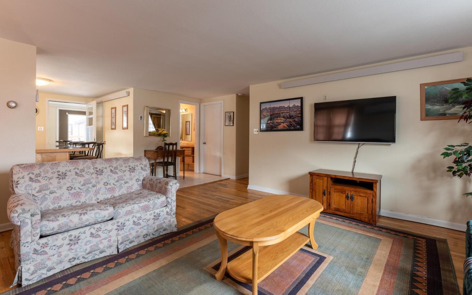 First Deadwood Cottages Room photo